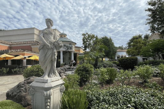 The Commons at Calabasas