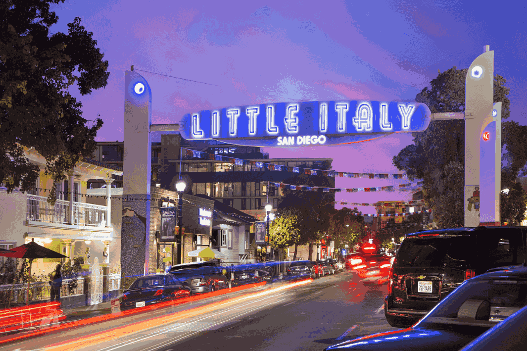 Nightlife in Little Italy