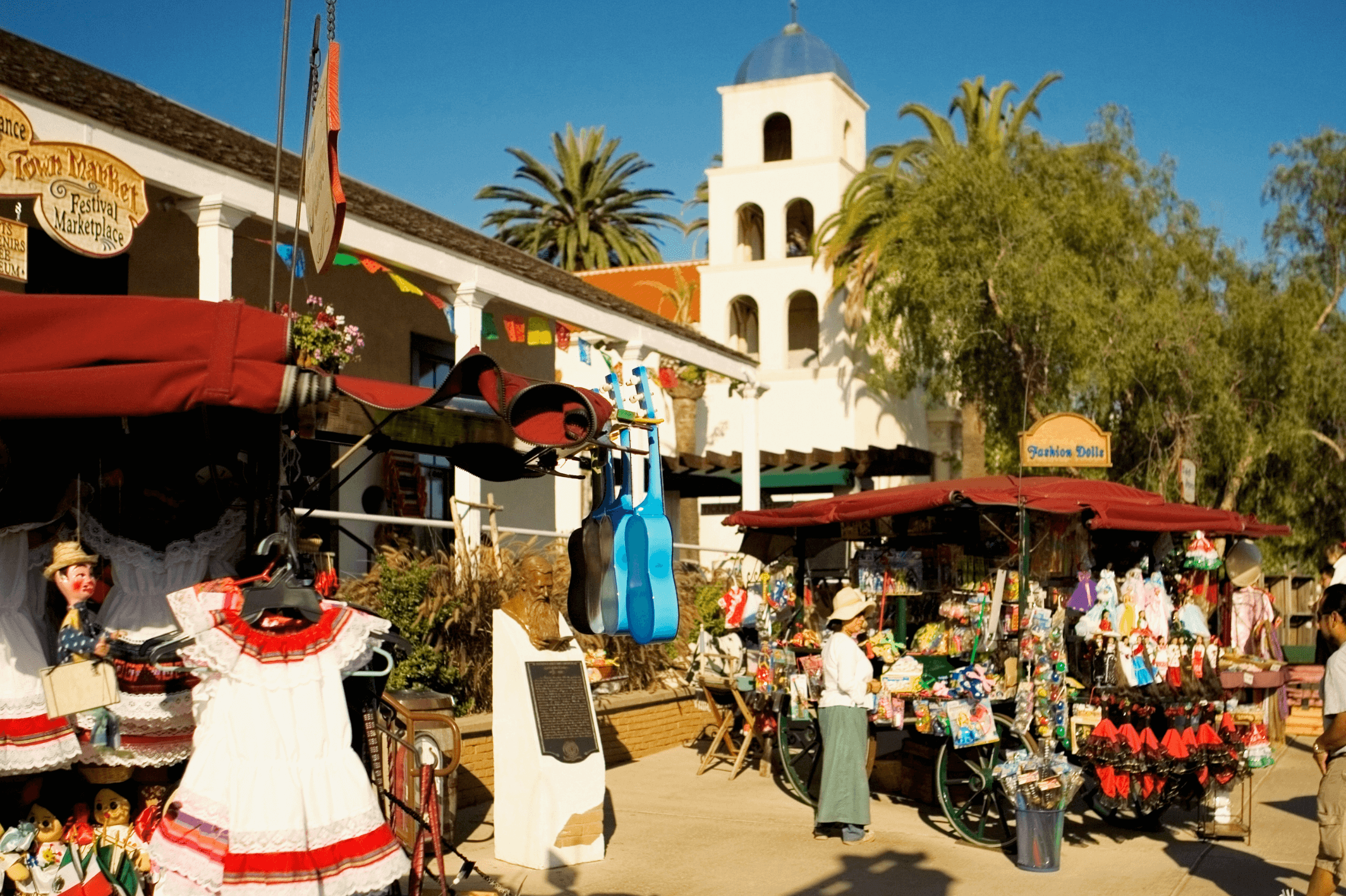 Cultural Events, Shopping & Local Crafts